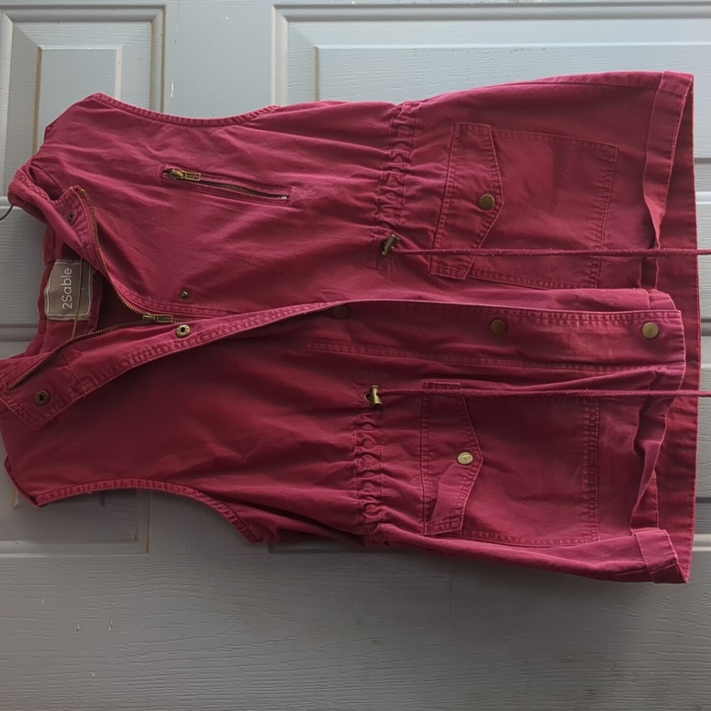 Vest jacket with hoodie